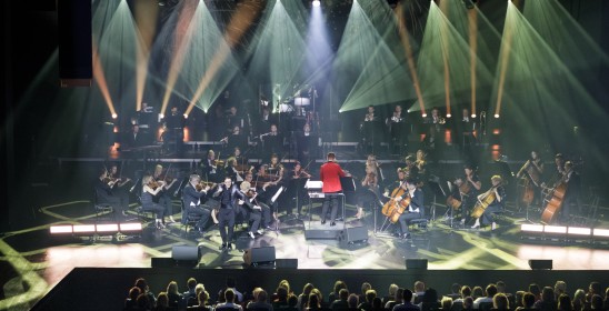 orkiestra na scenie