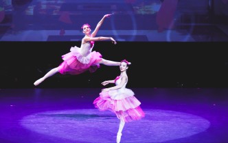 baletnice na scenie