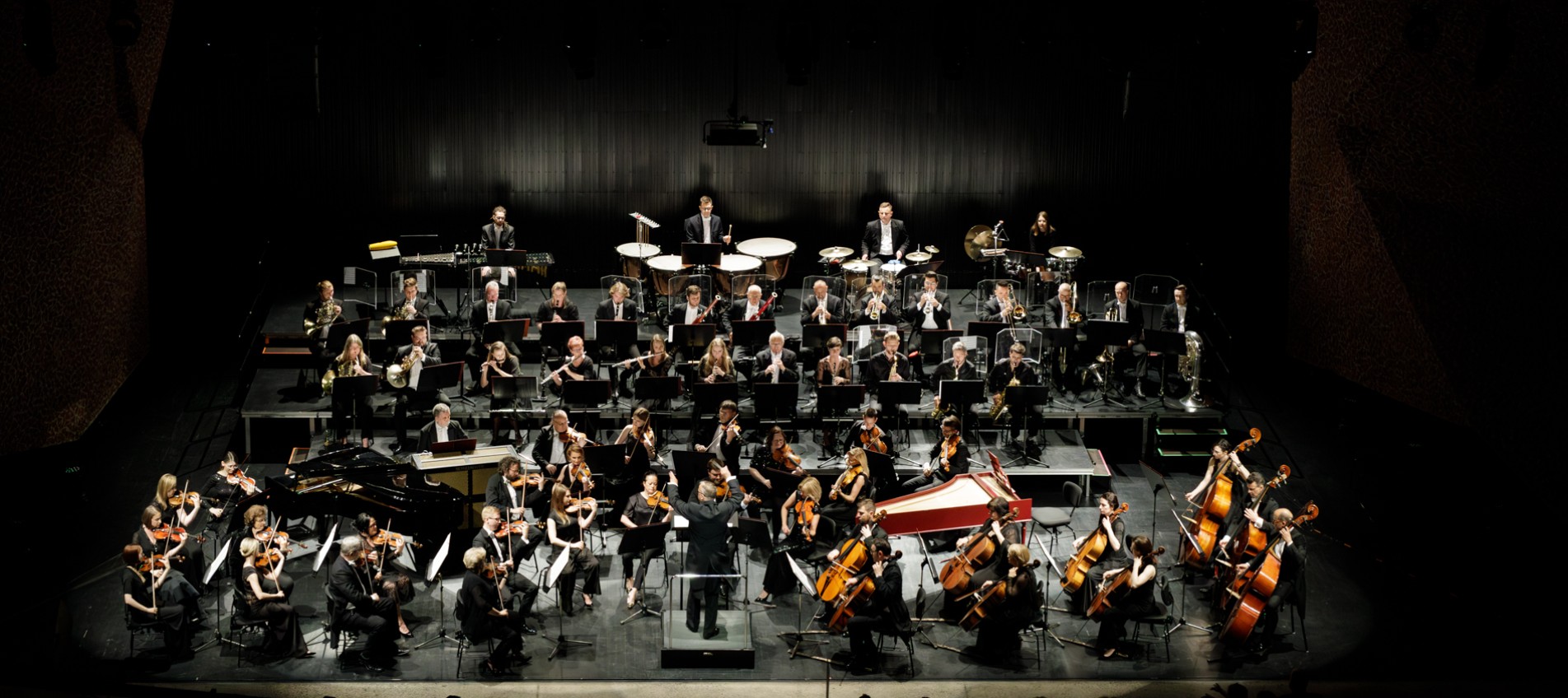 orkiestra na scenie