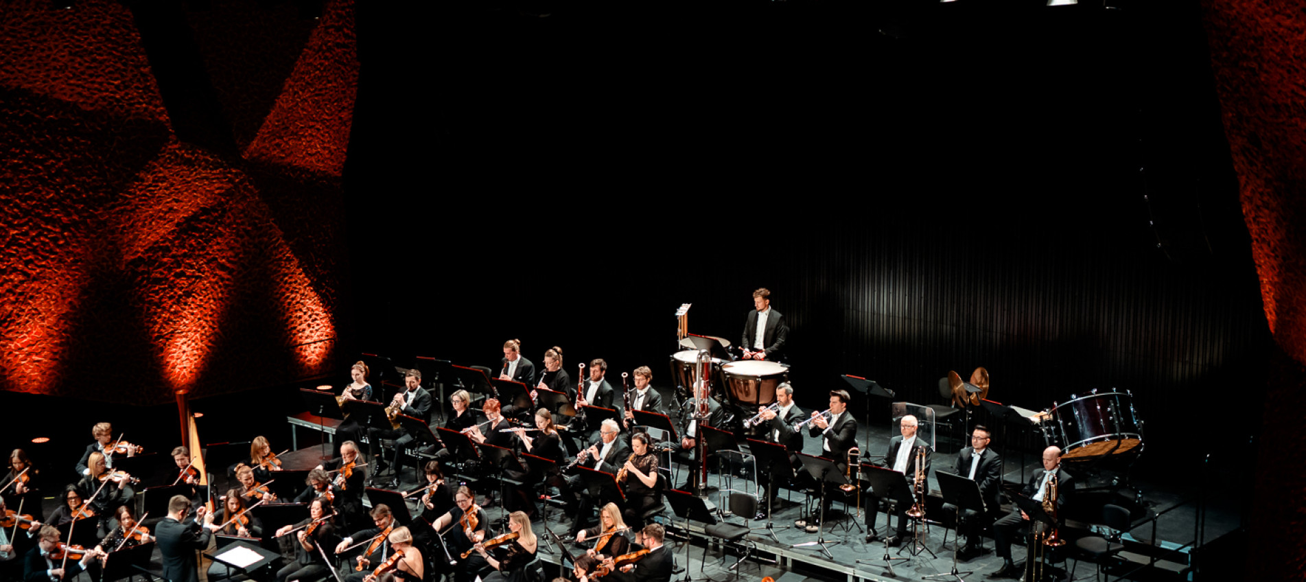 orkiestra na scenie