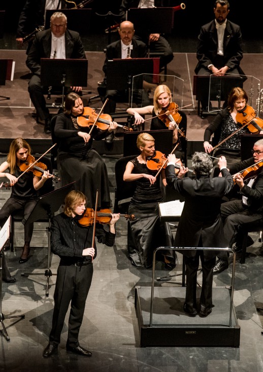 Orkiestra na scenie