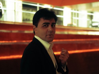 David Khrikuli, zdj. Juan Luis Pout portret mężczyzny